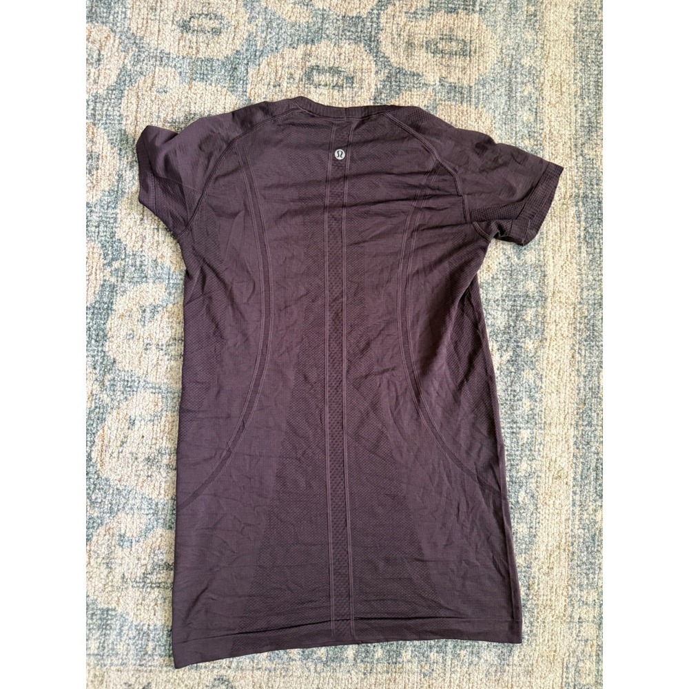 Lululemon Swiftly Tech Short Sleeve Top Size 8 Excellent Condition No Flaws - Picture 3 of 3